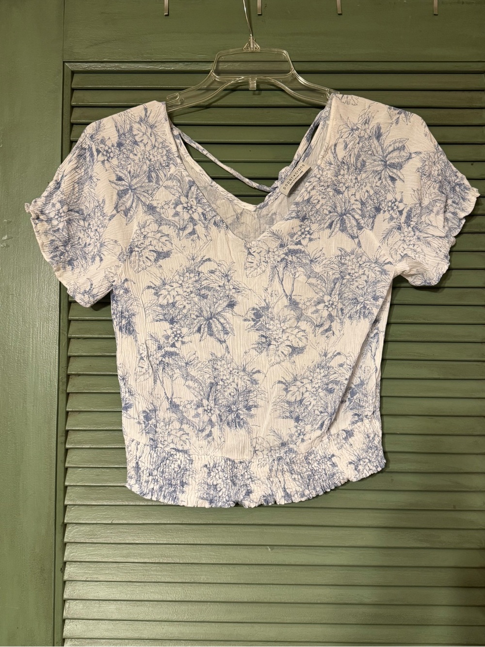 Blue & White Floral V-Neck Cropped Top with Cross-Back Straps